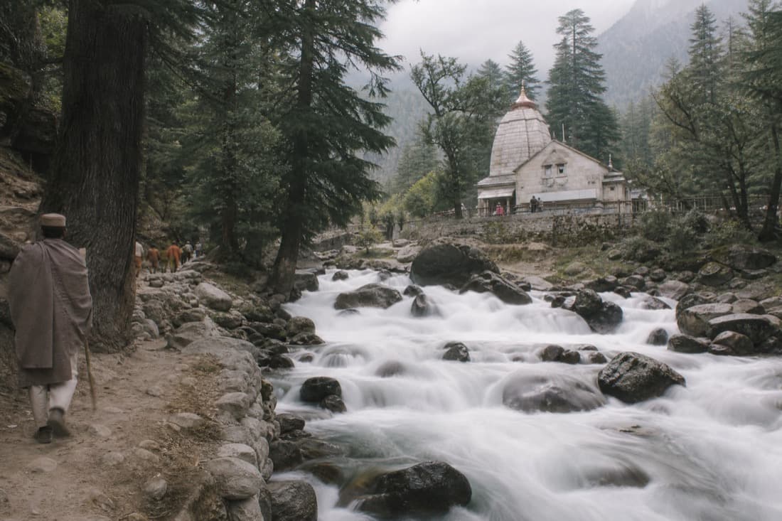 How to Book a Helicopter to Adi Kailash from Surat: A Detailed Guide